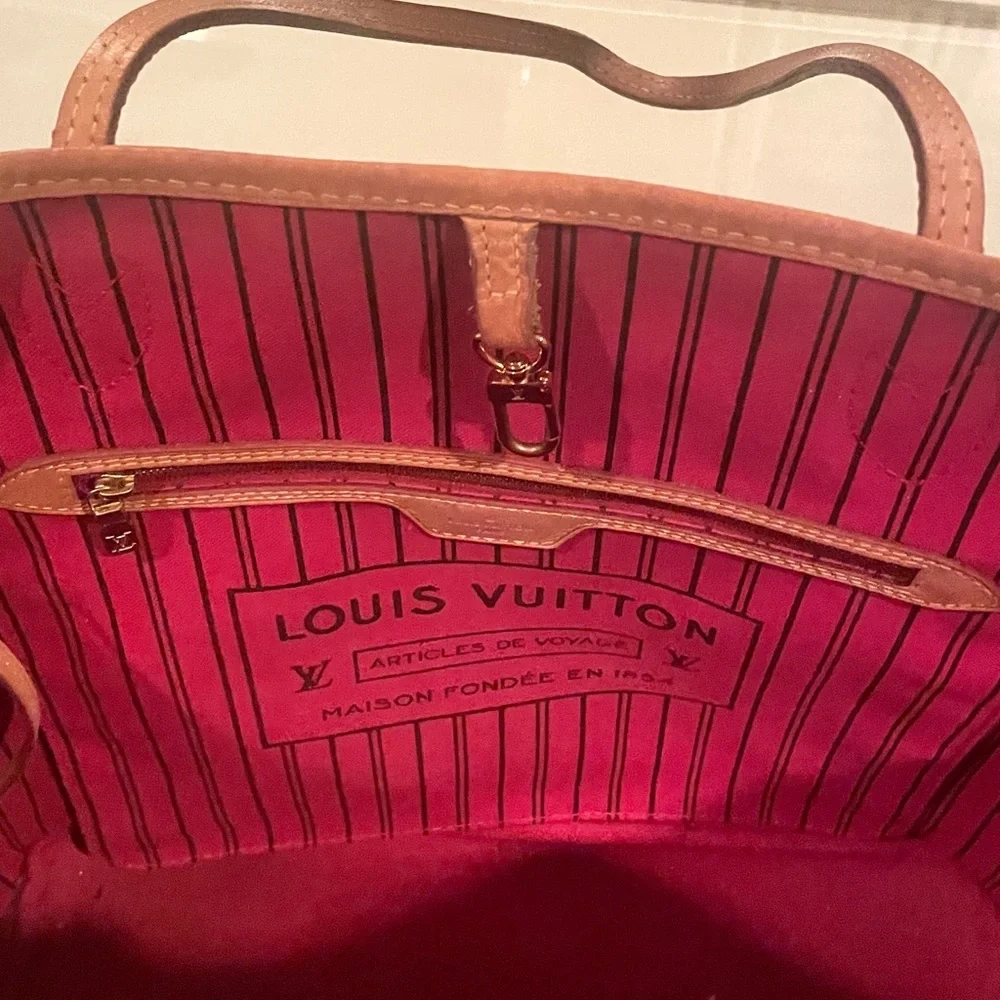 Louis Vuitton: never full - Picture 3 of 3